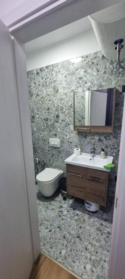#2 Lovely Spacious 1-Bedroom Apart Tirana Exterior photo
